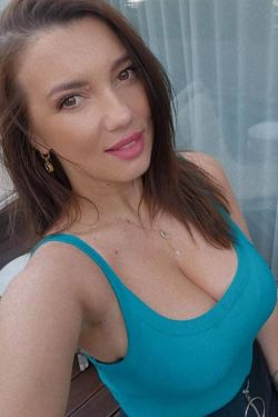 Selfie gallery image of Beauty