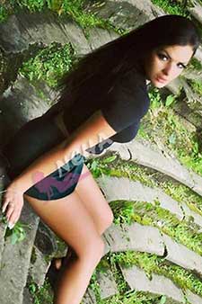 Petite call girls in Pune